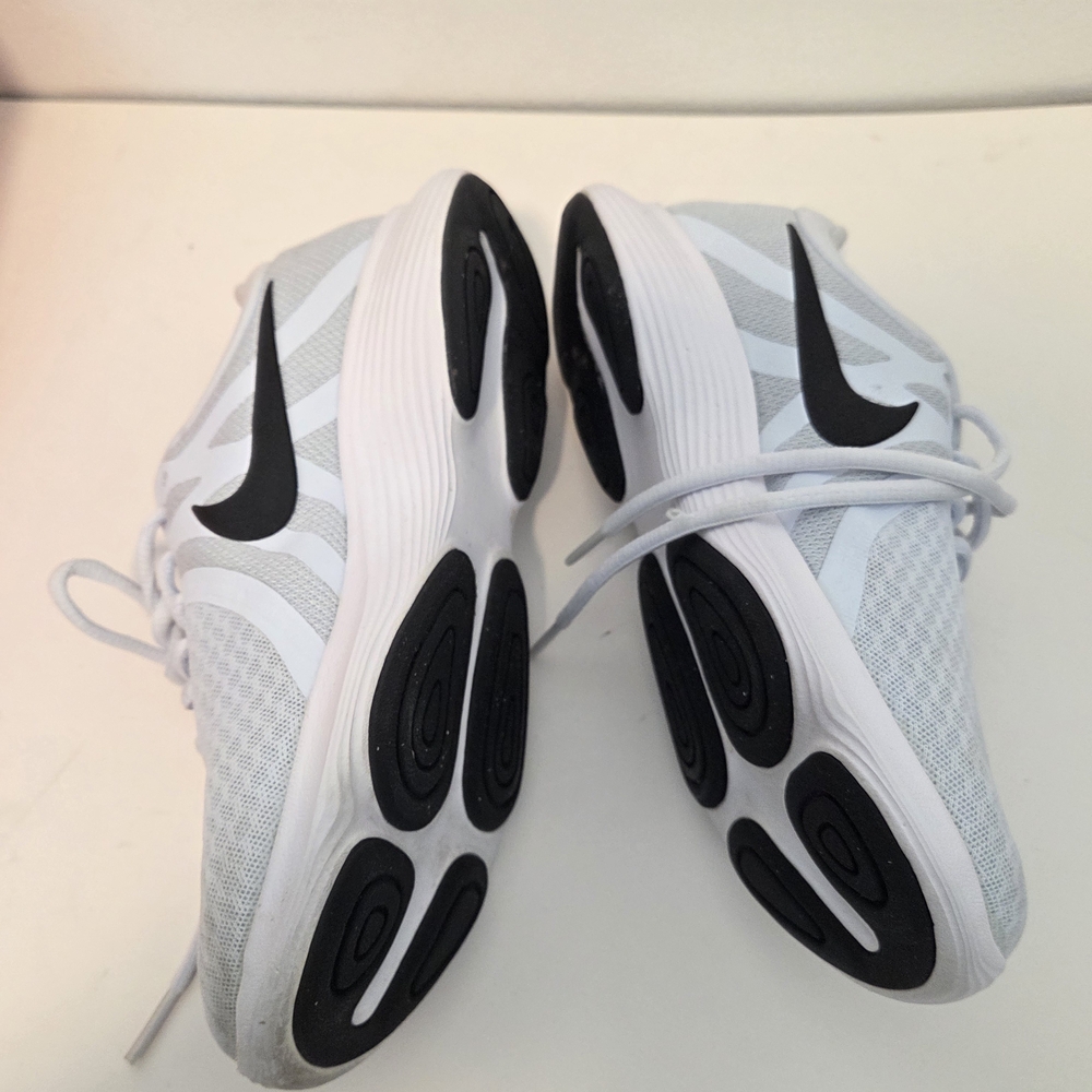 Nike Revolution 4 Low Textile Trainers Light Blue SZ 6 - Picture 9 of 16